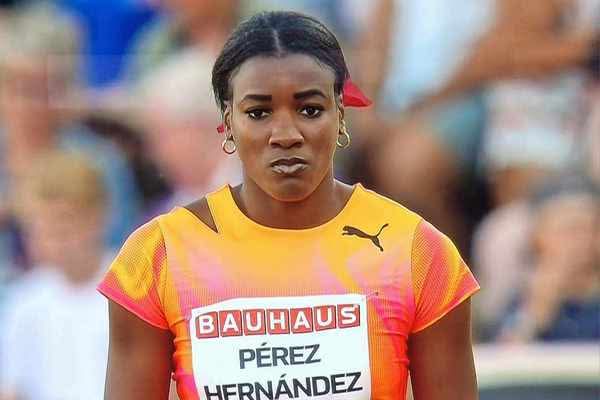 #Cuba #Deportes 
🏃‍♀️ Leyanis Pérez gana y lidera el ranking del triple salto

La pinareña dominó la especialidad en el Trofeo Pas-de-Calais, escoltada por su coterránea Liadagmis Povea.  #DeporteCubano #atletismo

jit.cu/NewsDetails.as…