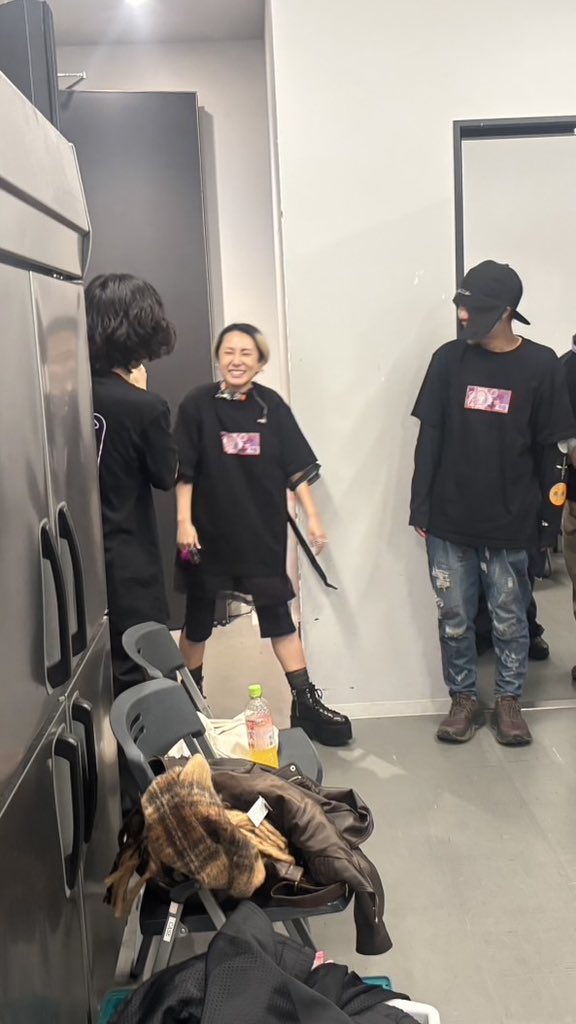 charisma_bot_co's tweet photo. 親戚のみなさん、ハッピーバレンタイン💌

明日2/15(土)  夜22時くらいに 
#POWER40 の感想会しちゃう
一週間越しのね

インスタライブで会いましょう👵🏻

いつかのInstagram→
https://t.co/T8yrXFcFZC https://t.co/cZySfmJPaE