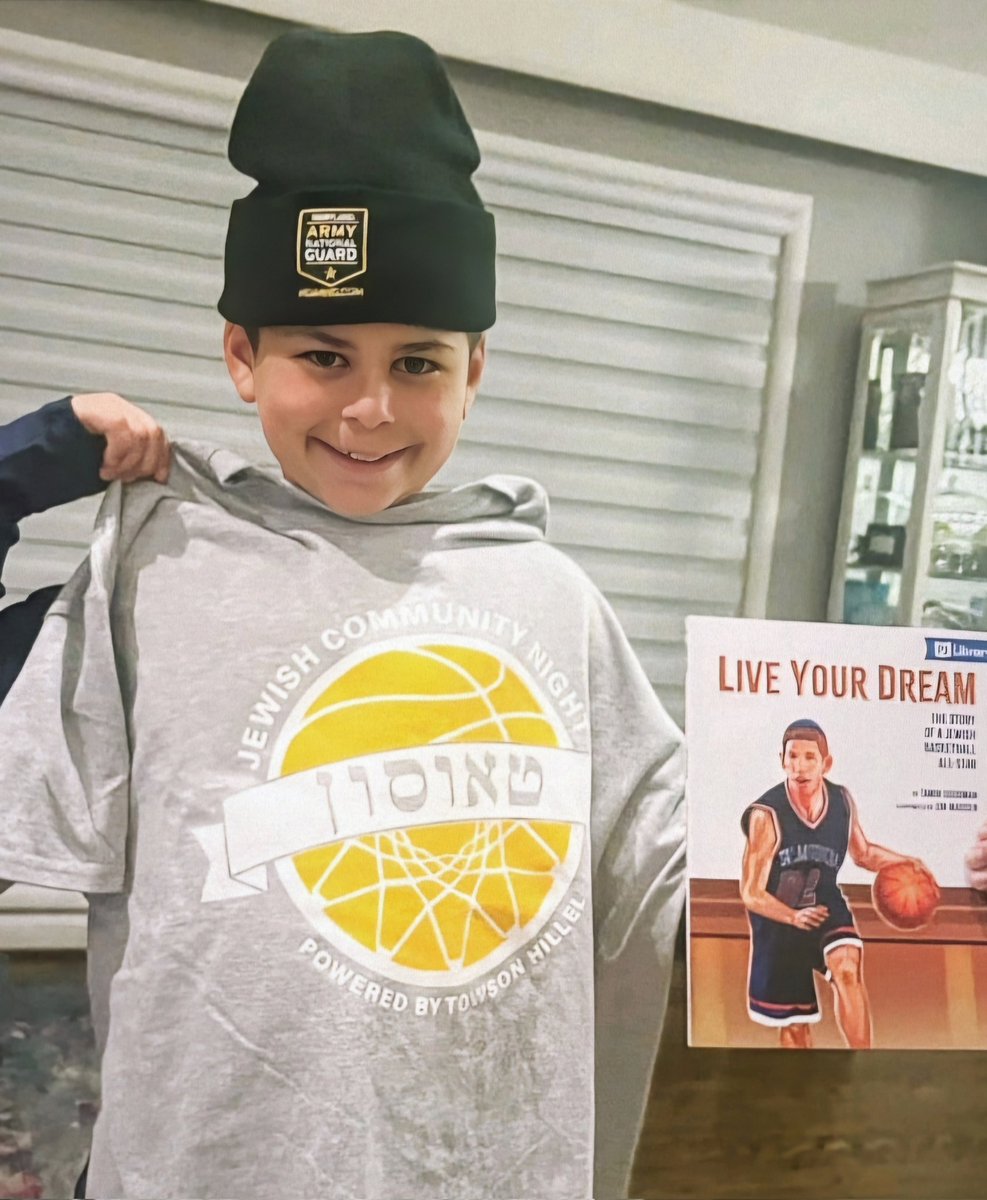 Tamir Goodman (@tamirgoodman) on Twitter photo Full Circle Moment:
Fans at the Towson University men's basketball game, where I played college basketball, received an awesome T-shirt and a copy of my new book as part of Jewish Community Night.
<a href="/PJLibrary/">PJ Library</a> Full Circle Moment:
Fans at the Towson University men's basketball game, where I played college basketball, received an awesome T-shirt and a copy of my new book as part of Jewish Community Night.
<a href="/PJLibrary/">PJ Library</a>