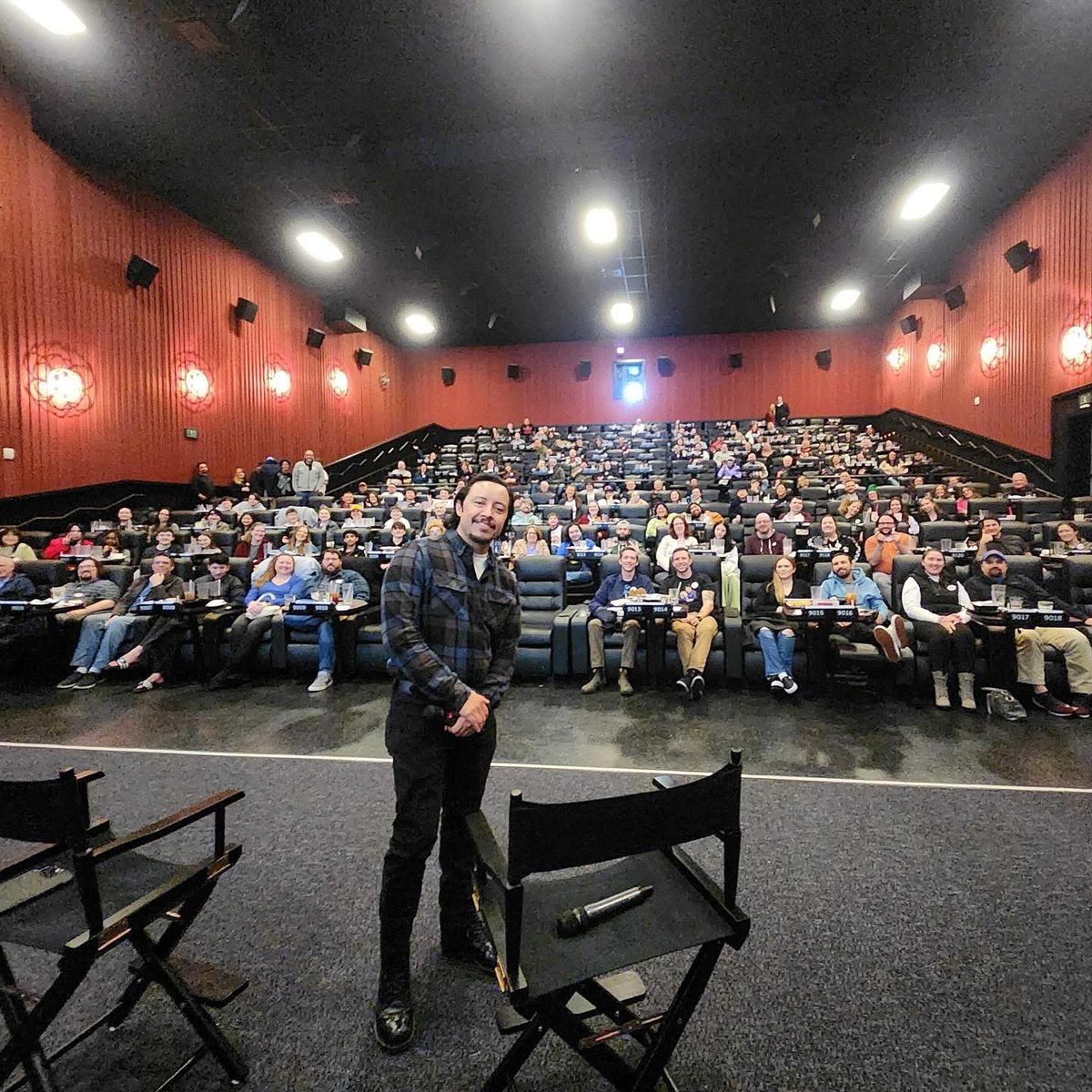 AlamoDC's tweet image. Thank you, @EfrenRamirez, for making all of our wildest dreams come true.

#NapoleonDynamite #VoteForPedro #AlamoDC #AlamoParty @alamodrafthouse