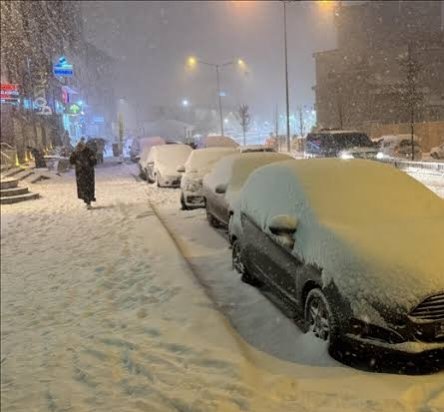 zarif_y's tweet photo. 10 ilimizde okullar tatil...

Niğde, Sivas, Aksaray, Adıyaman, Nevşehir, Bingöl, Erzincan, Hakkari, Konya, Ordu...

Bizim çocuklar zaten kutup ayısı...
@ErzurumValiligi @miamustafacftci https://t.co/aLm9mRY53l