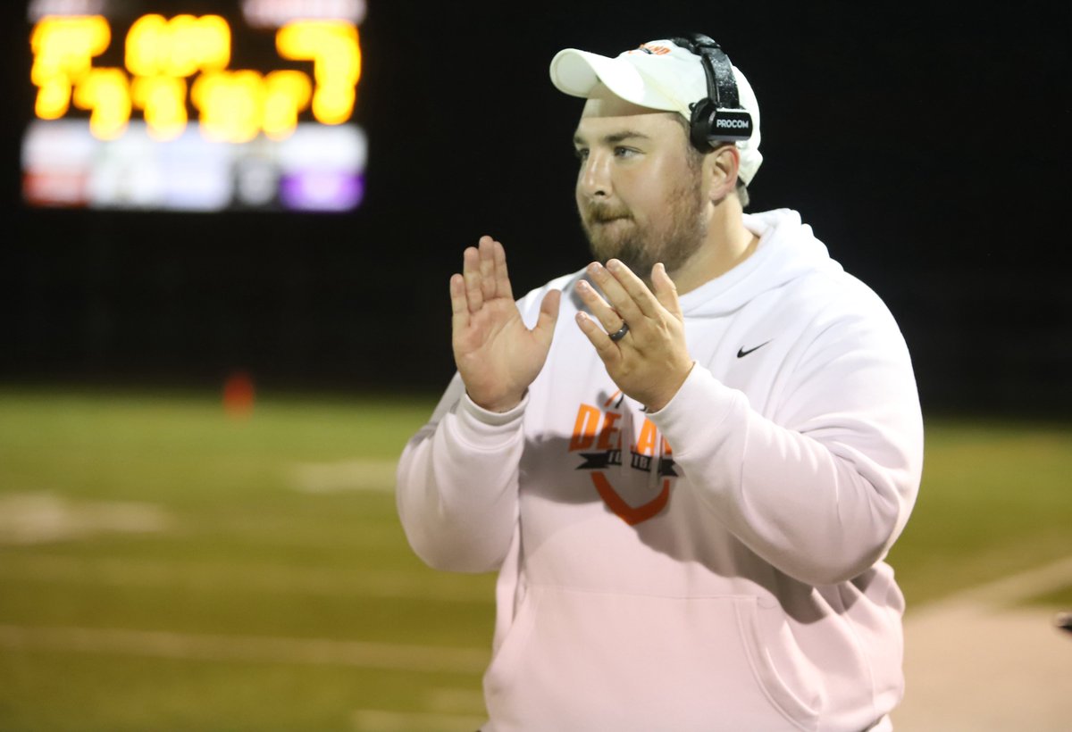 We’re proud to introduce Wyatt Russek as the new head coach of Delano football! A Delano grad and longtime coach, he brings passion, leadership, and a deep love for Tiger football. Excited for the future under his leadership! Join us in welcoming Coach Russek. #GoTigers