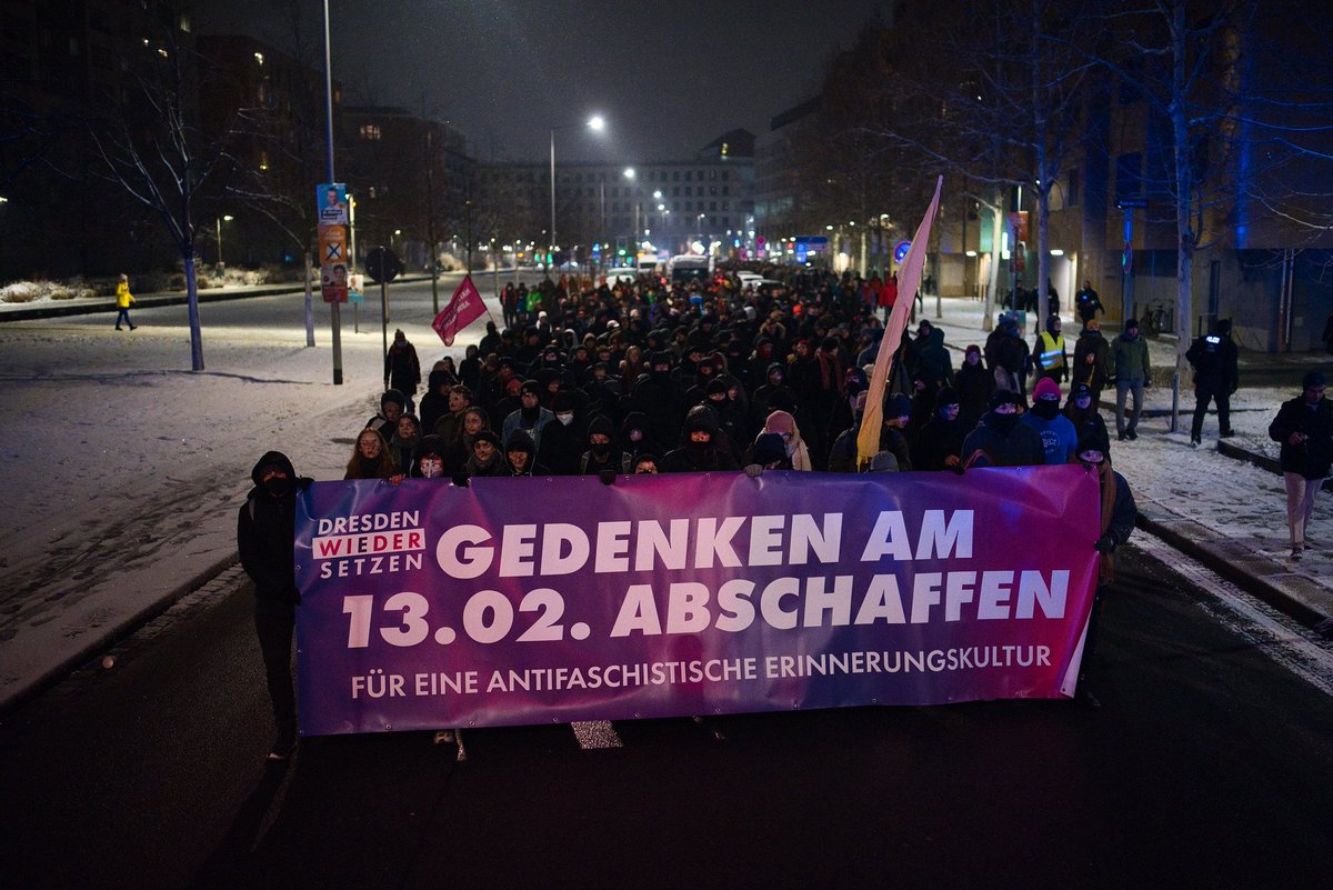 Protestfotografie Dresden tweet media