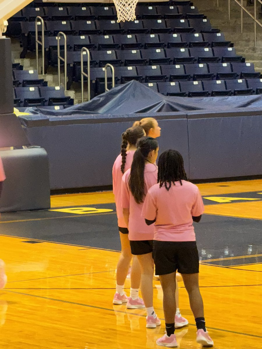 CSpencer77's tweet photo. Don Coleman Coliseum Is Hosting a 2nd Round Playoff Bout for Our Hot-Handed Downtown Divas; Fulshear Lady Chargers vs The Strong shooting Stratford Spartans of Houston. #WeAreFu1shear #FulshearTx #TxHsGBB

@FulshearGBB v. @StratfordGBBall https://t.co/X8hskuhOCJ