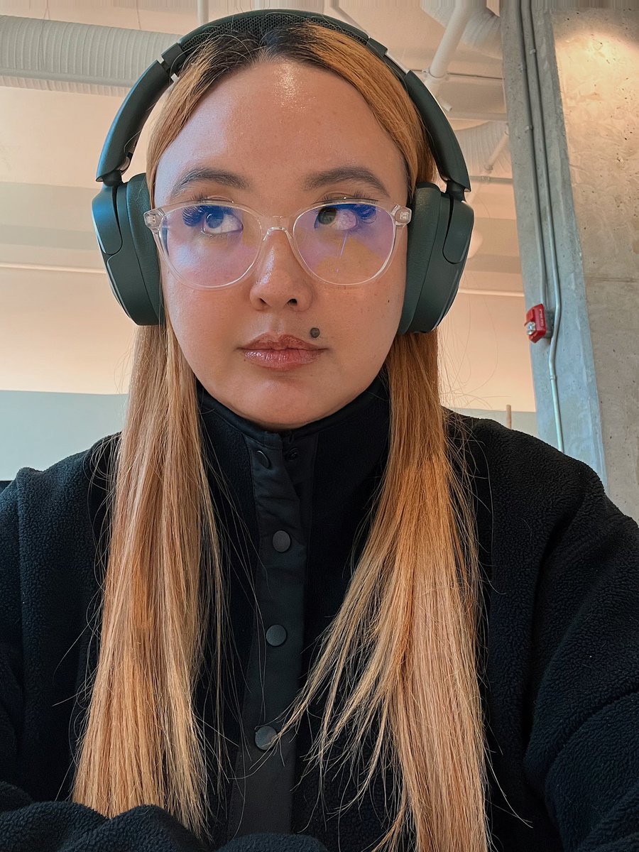 joycedafivetwo's tweet photo. real question: do i look approachable?? lol 😩 https://t.co/EqJ5mdDC3Q