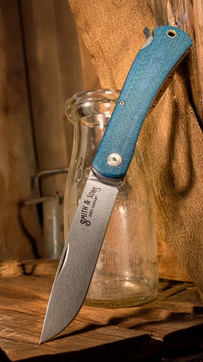 SmithnSonsKnfCo's tweet image. Mudbugs are back—but in small batches this time! Our last major restock is behind us, but we’re building more as we can and adding them to the site. Check back often to snag one while they last! #Mudbug #BackInStock #EDC