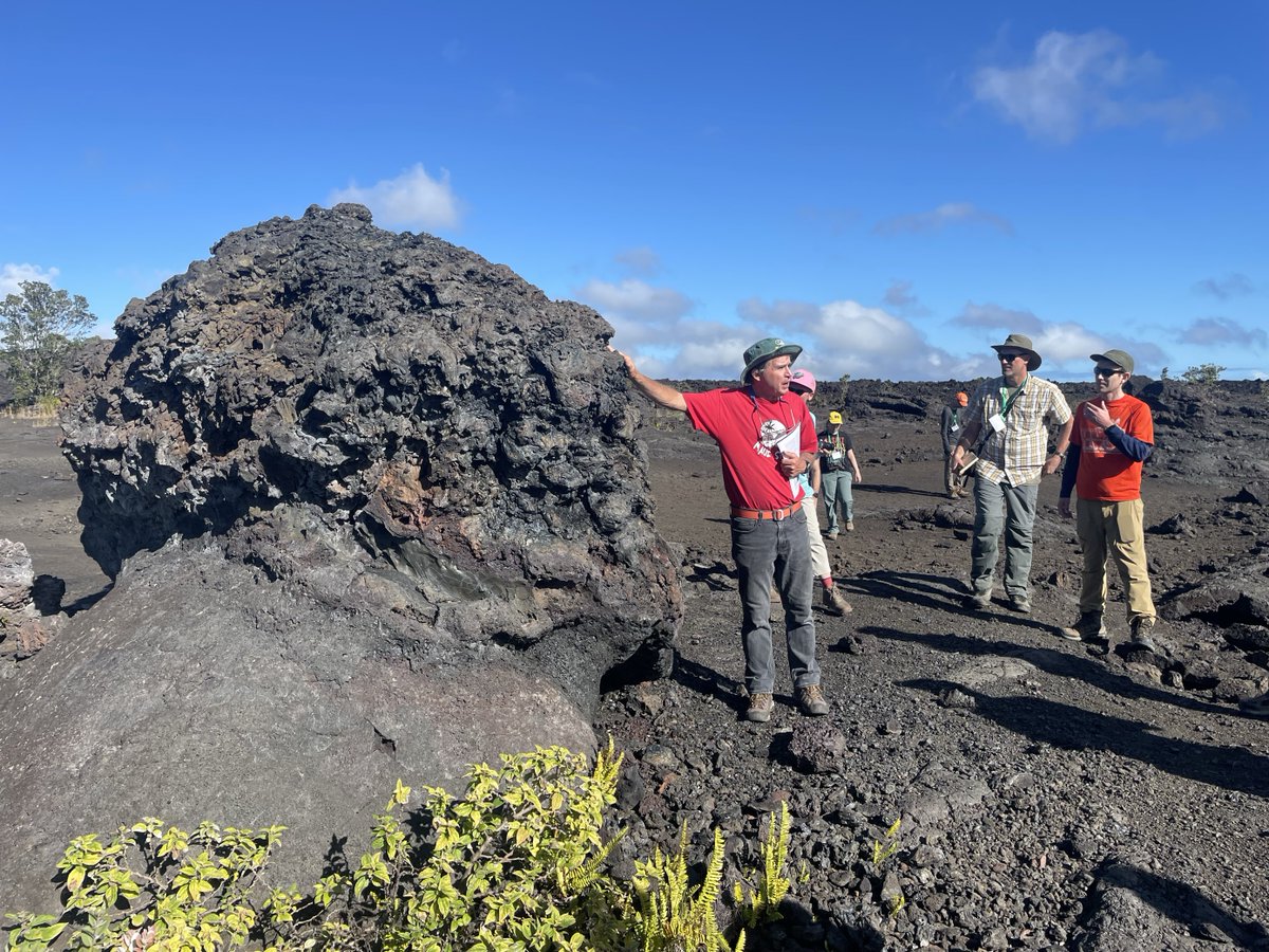 theAGU's tweet image. Happening now: Scientists from around the world are collaborating in Hilo, Hawai‘i, to uncover the hazards, dynamics, and research opportunities of basaltic caldera collapses and rift eruptions. Stay tuned for more discoveries!

More:agu.org/Chapman-Basalt…
#VolcanoResearch