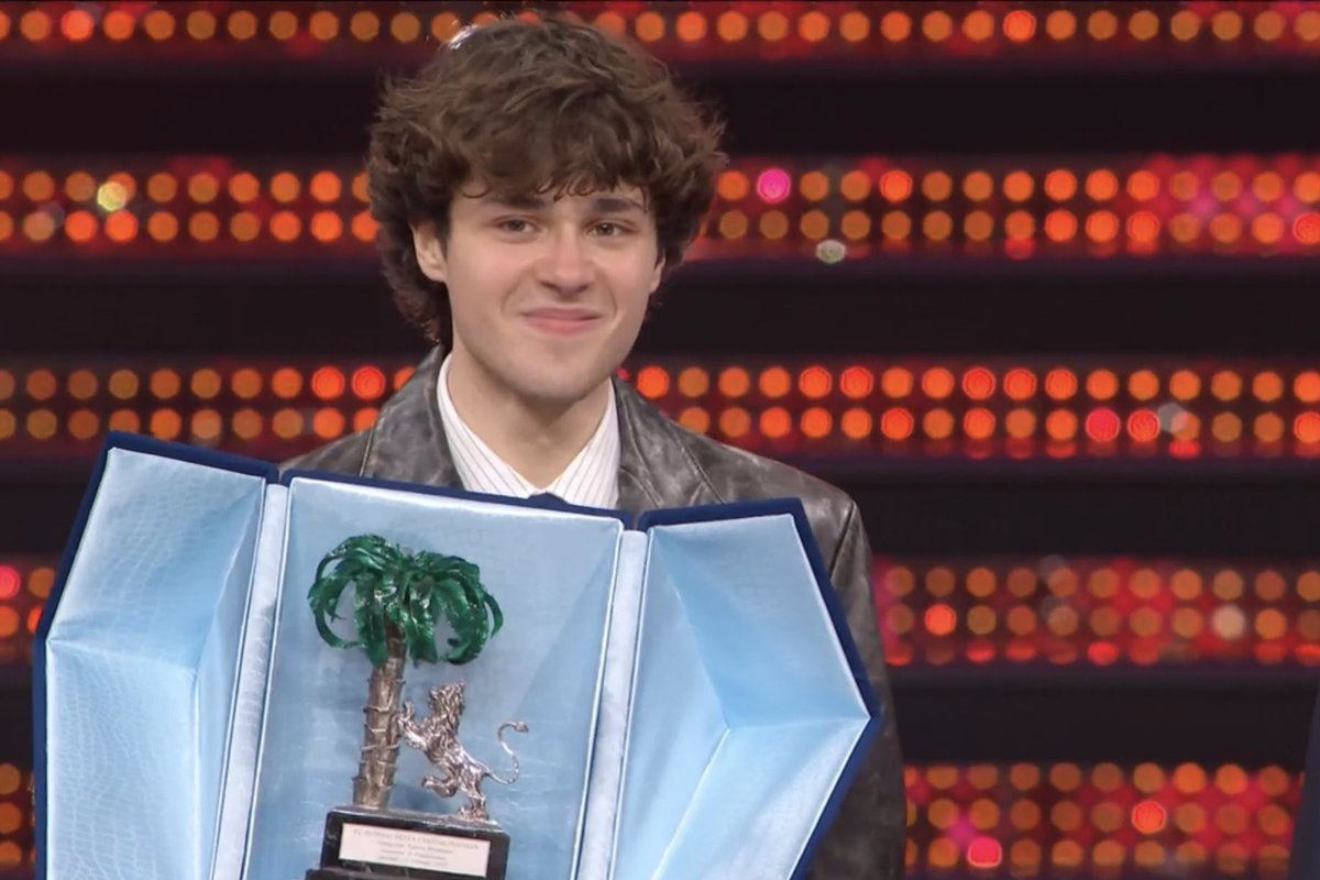 LucaFioretti13's tweet image. #Settembre 🆚 #AlexWyse

% TOTALE
Settembre 52.5%
Alex Wyse 47.5%

% TELEVOTO
Settembre 49.0%
Alex Wyse 51.0%

Quando diciamo che di fatto sono due i vincitori di questa edizione delle Nuove Proposte non lo facciamo tanto per. Ancora complimenti a entrambi.

#Sanremo2025