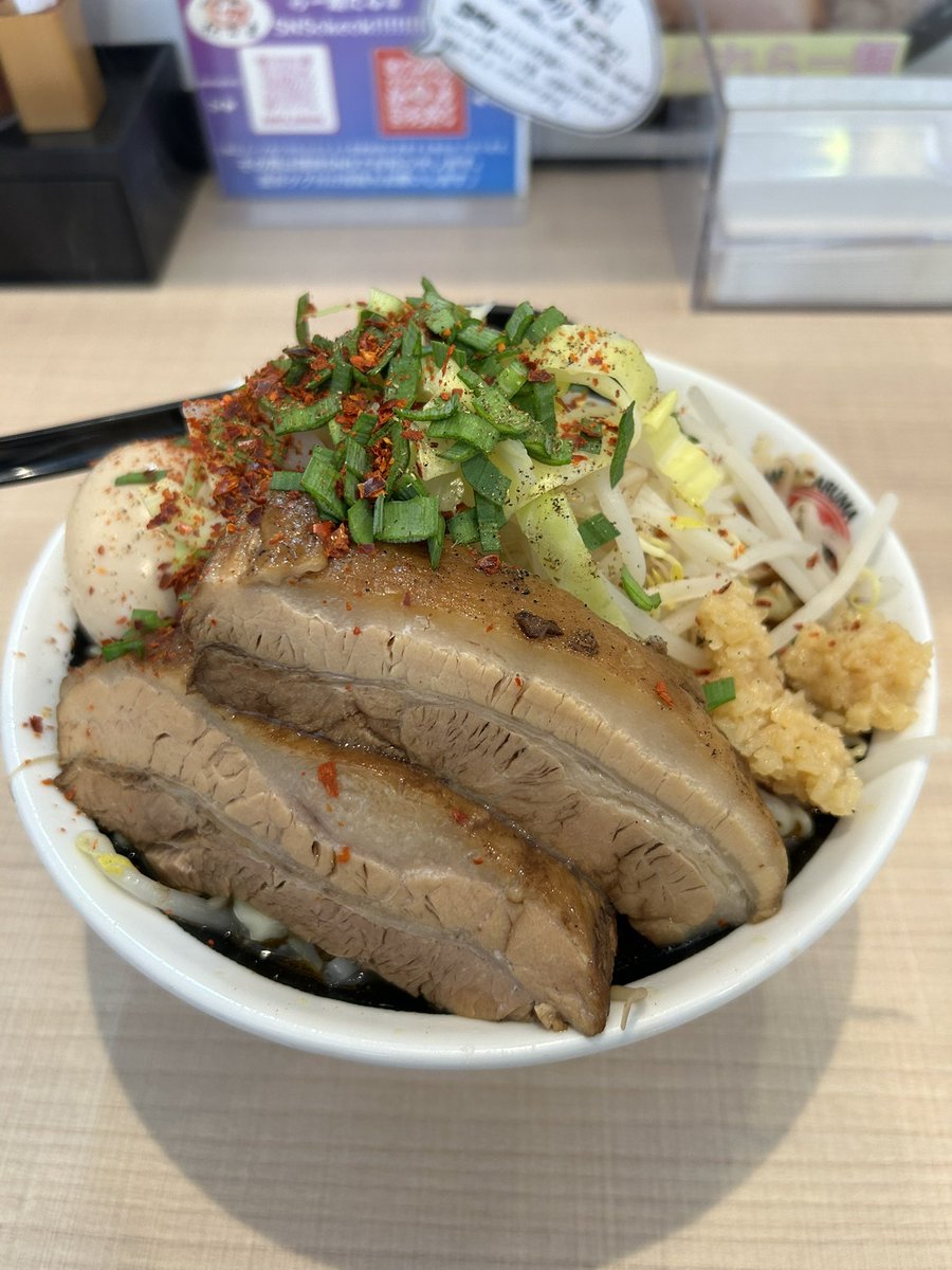 taka10063's tweet photo. #らー麺だるま しび辛みそらーめん🍜
めちゃうまー https://t.co/Nx6umZt25e