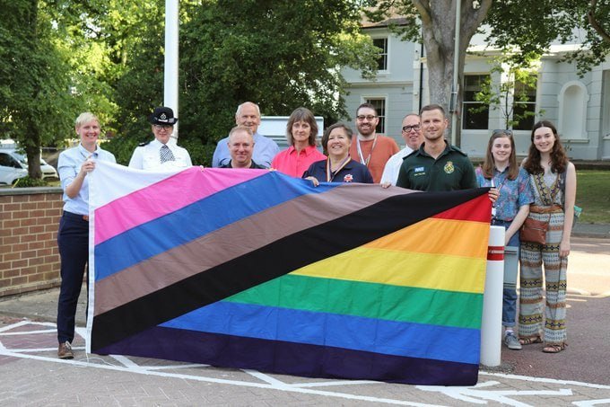 SaveAmericaNew's tweet photo. 🚨BREAKING: Do you support President Trump's full removal of Pride Month to institute Veterans Month instead?

YES or NO? https://t.co/jCedJJD9JO