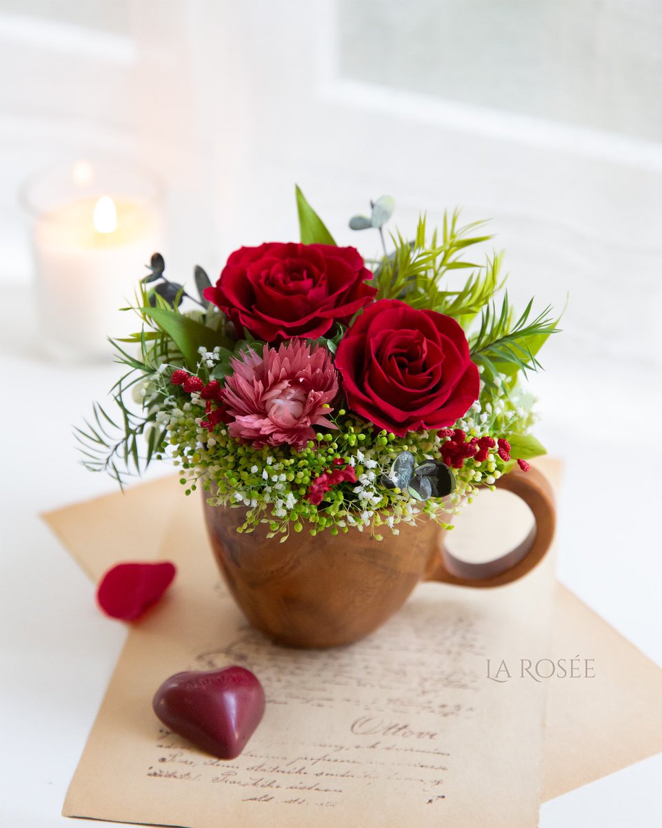 laroseeflower's tweet photo. Happy Valentine’s Day ♥️

素敵なバレンタインデーに なりますように✨

#happyvalentinesday2025 
#バレンタイン #フラワーギフト
#sanvalentin #preservedflower https://t.co/37ivZ3cWcR