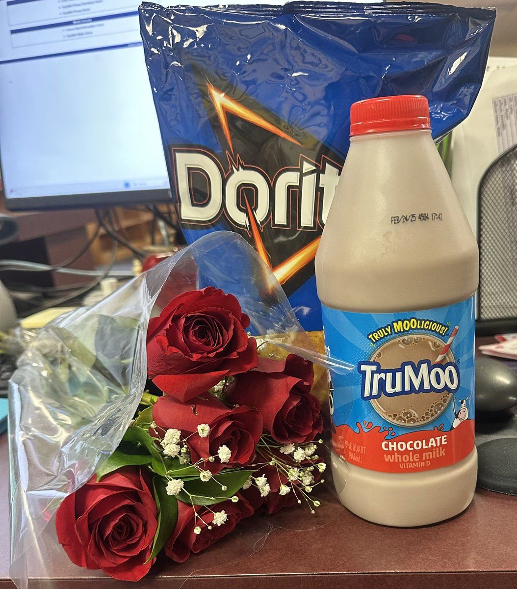 Erin Fox tweet media