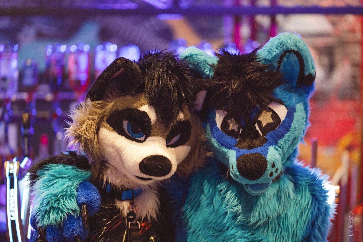 Roon 🏳️‍🌈 tweet media