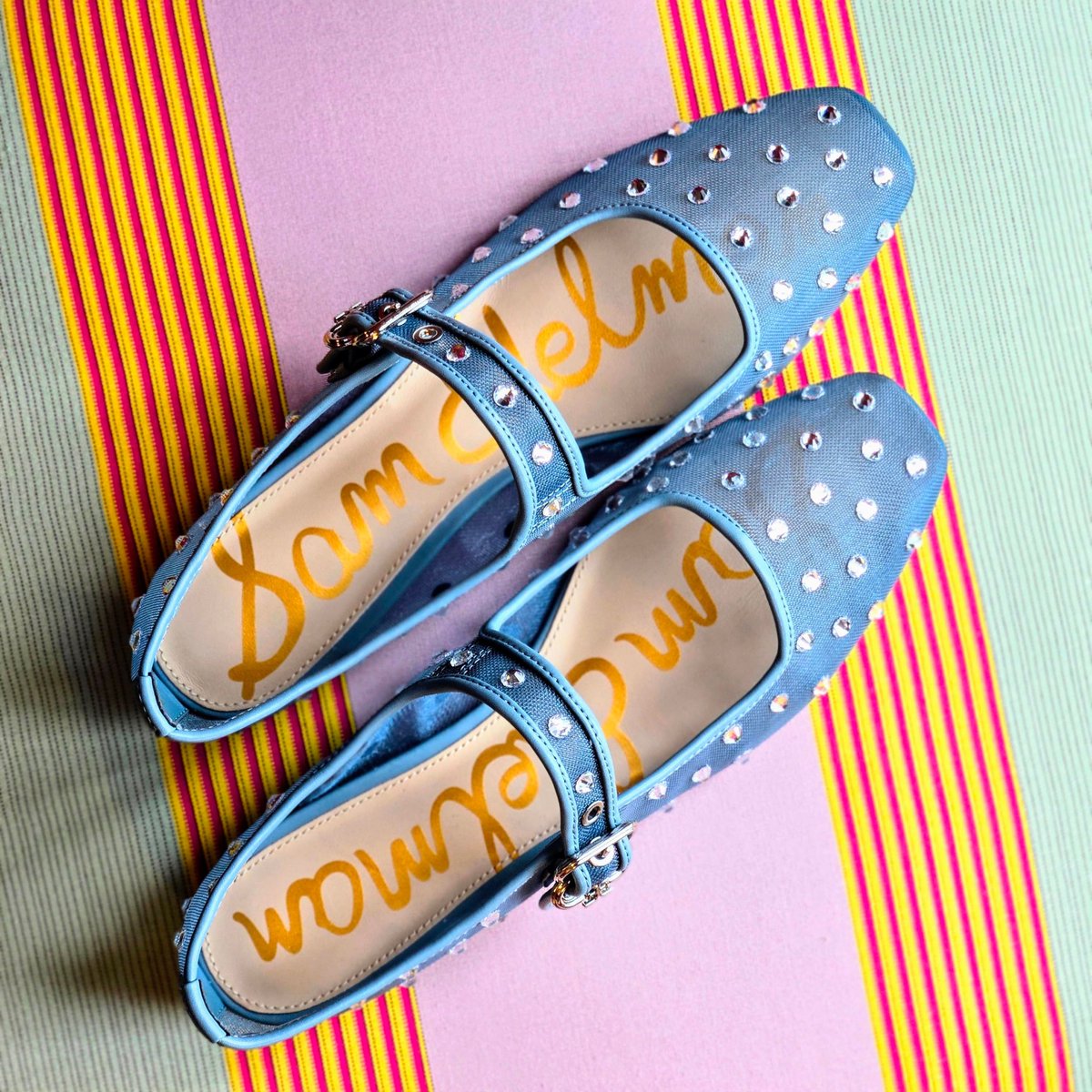 yaridsshoes's tweet photo. Breathe new life into all your floral and flowing skirts with a little sparkle!

Shop Michaela In-Store and https://t.co/yyVT4sf6pk

#yarids #samedelman #maryjane #shoes #shoelover #shoeoftheday #shoplocal #supportsmallbusiness #shopnow https://t.co/VkKBkWwjWg