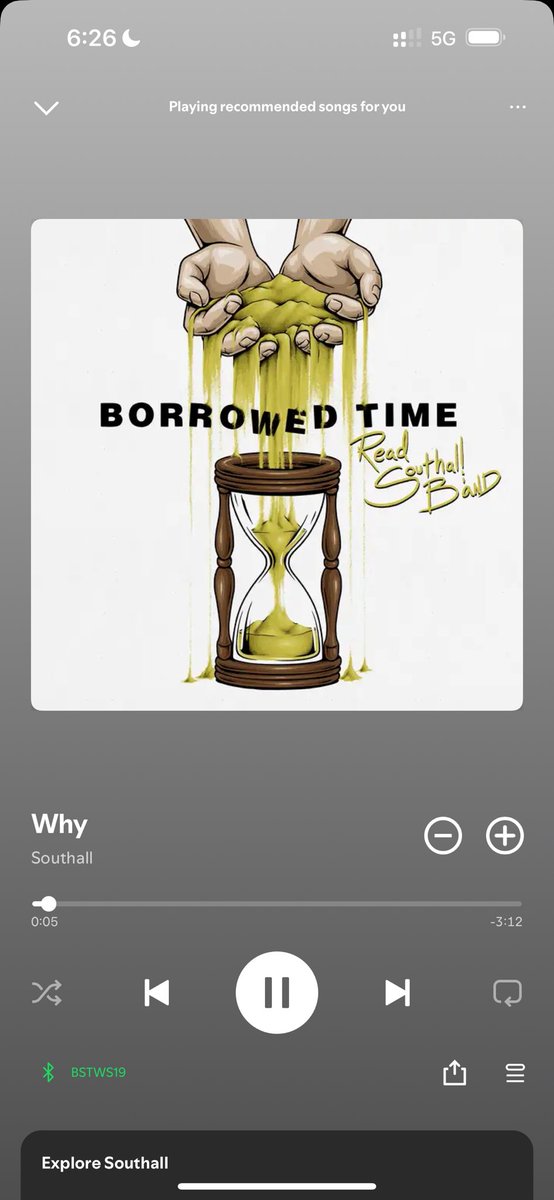 RealCntryOutlaw's tweet photo. Wanna see a grown man cry? Play this song. https://t.co/xjAtiATp6d