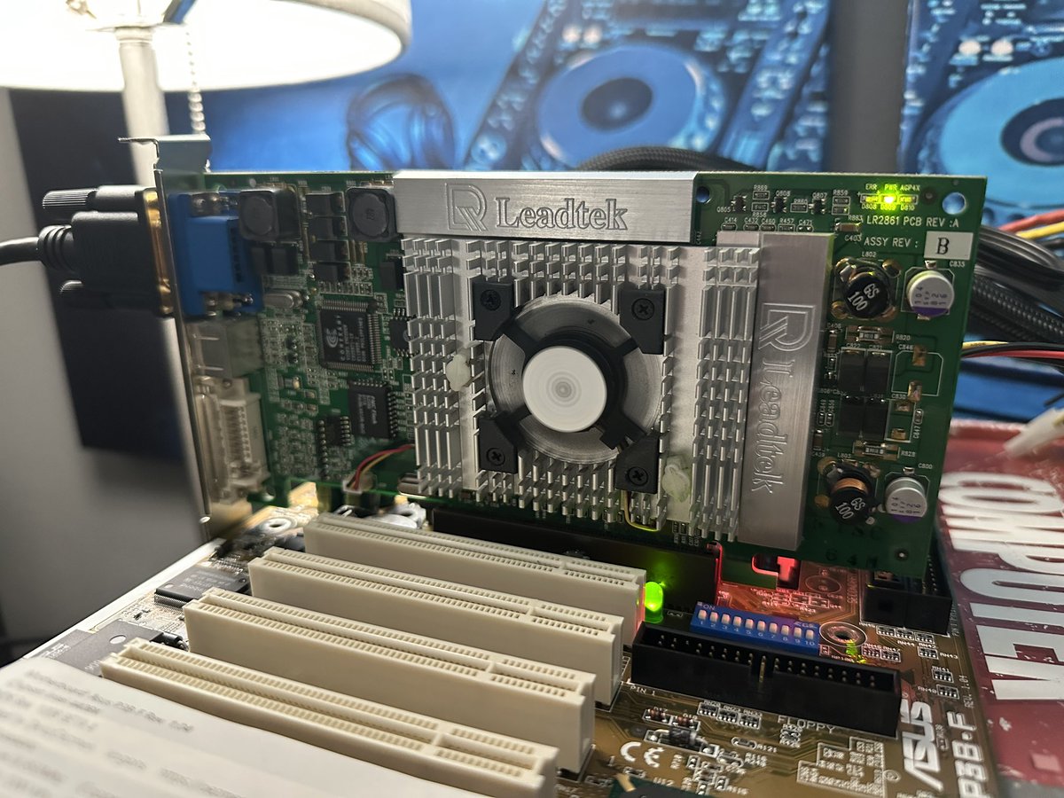 Artex_Retro's tweet photo. A “regular” GeForce3 on the bench today. Love these OG cards. 

This time it’s a Leadtek WinFast3 with standard clocks. https://t.co/Mro9BVejxw