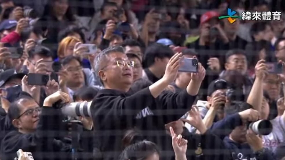 Out of Context CPBL tweet media