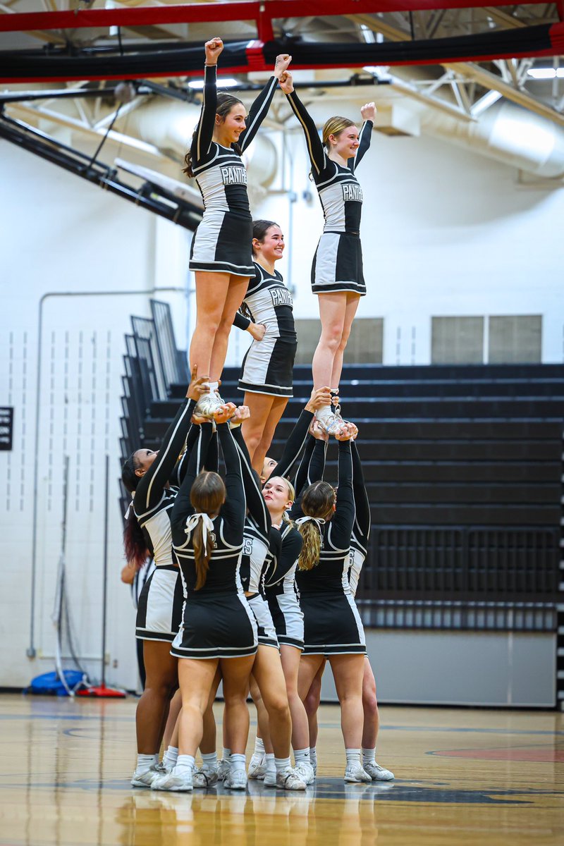 Excited we got to cheer on our girls basketball team on Senior Night 🐾 congrats on the big win ladies!
