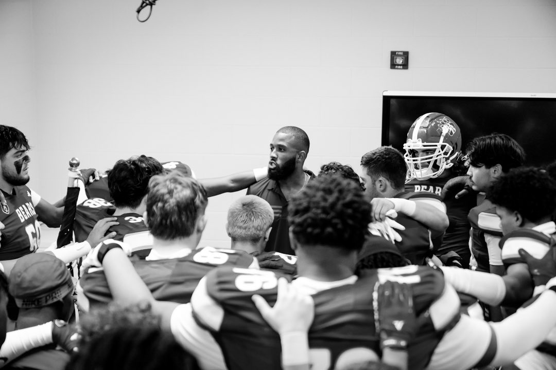 TheBHanspardII's tweet photo. God Is Great 💙 THE WURK KONTINUES‼️

It’s a GREAT DAY to be a BEAR 🐻

#ThePayBack https://t.co/SowOeEG9cd