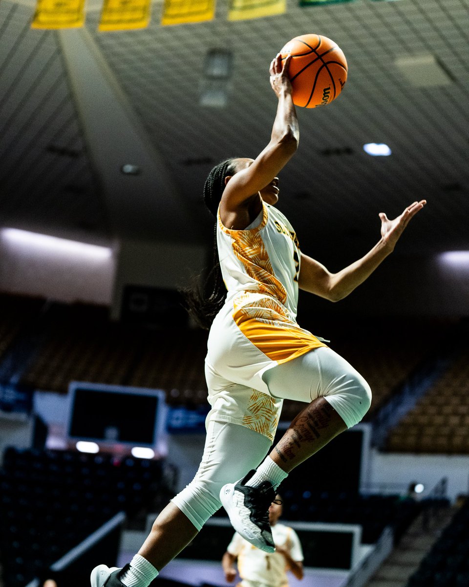 Having things AP’s way in the first  😤

#LionUp | #TheyNotLikeUs