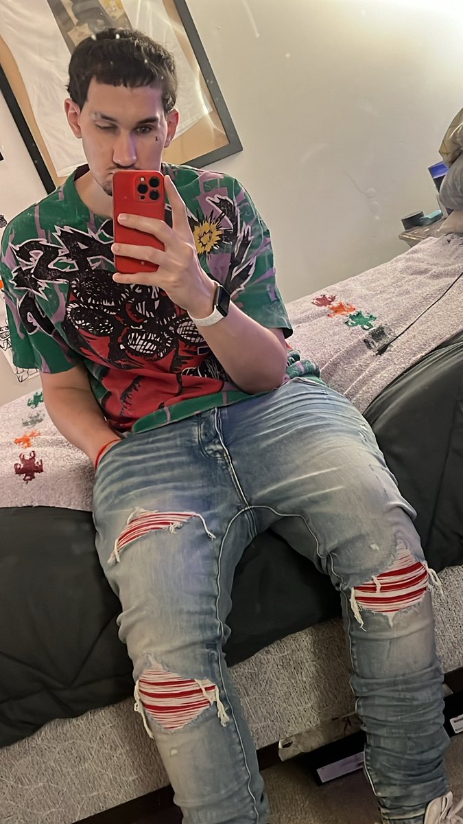 SawyerM92's tweet photo. @Amiri BANDIT💳🤑💲💳 https://t.co/487Uf5fMsS