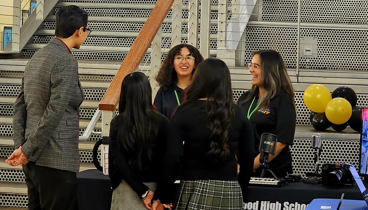 Montwood RAM-TV (@montwood_ramtv) on Twitter photo Ram-TV crew at the SISD Academic Technology Showcase, The Future is Now! Awesome job representing <a href="/MontwoodHS/">David Herrera</a> and <a href="/Montwood_RamTv/">Montwood RAM-TV</a>! #Excellence #earnyourhorns #TeamSISD Ram-TV crew at the SISD Academic Technology Showcase, The Future is Now! Awesome job representing <a href="/MontwoodHS/">David Herrera</a> and <a href="/Montwood_RamTv/">Montwood RAM-TV</a>! #Excellence #earnyourhorns #TeamSISD