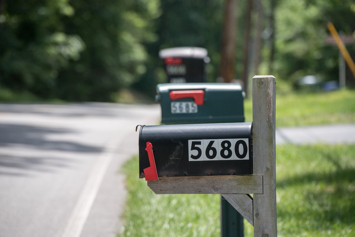 FBIColumbia's tweet photo. #ICMYI: The FBI and USPIS are warning that check fraud is on the rise, with a significant volume enabled through mail theft. Learn about it in this recent IC3 alert: https://t.co/403pSIQF81 https://t.co/fisjZqckV9