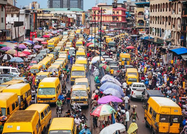 Nigerians are very very resilient people 💪🏽

God bless Nigerians 🙏🏽