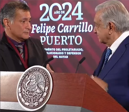 ALEPHBIO's tweet image. El Instituto Belisario Domínguez del Senado de la República, nombró como Investigador "A" al periodista Juan Federico Lamont Campos, que ha participado en las conferencias mañaneras de AMLO y de la pdta. Sheinbaum. El funcionario recibe un sueldo mensual bruto de $40,590.00
