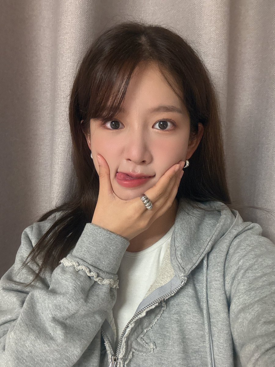 [#추소정]

짠! 달달한 초콜릿보다 달달한 소정이🤤🍫

#엑시 #EXY #우주소녀 #WJSN