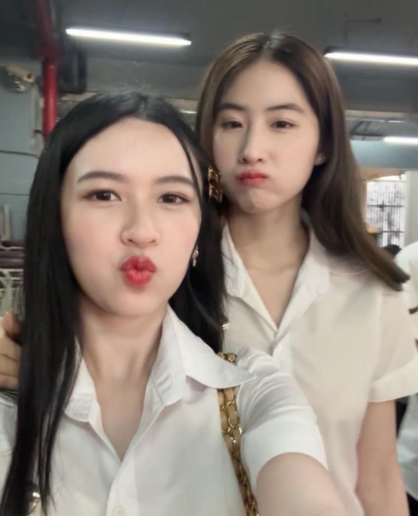TS_Riah's tweet photo. Yoko sent flowers to her bestie for V-day! Even in these trying times, she's still the most thoughtful and sweetest 💐💖

RESPECT OUR VOICES 9STAR
#เราต้องการฝ้ายโยโกะ https://t.co/FTSs90hiRN