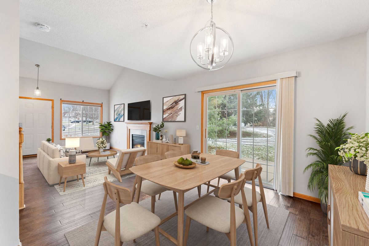 AgentBenedict's tweet photo. JUST LISTED! 2 Bedroom/2 Bathroom/2 Car-Garage Townhome in Inver Grove Heights!

6877 Benton Way, Inver Grove Heights, MN 55076

$275,000!

Call me to set up a showing!

Adam Benedict
651.226.3928
RE/MAX ADVANTAGE PLUS
adam@agentbenedict.com https://t.co/eSBR9MiF95