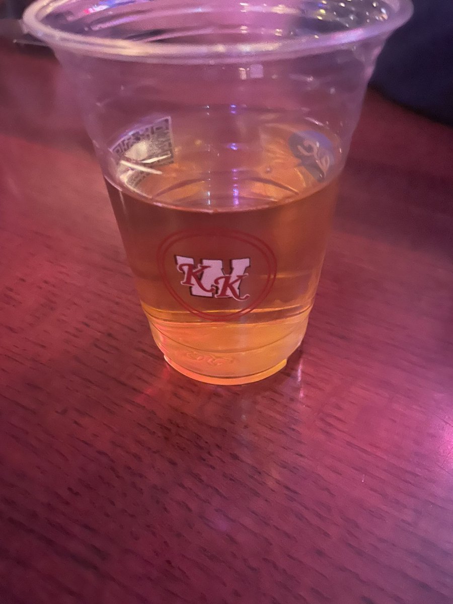 F70945206F's tweet photo. Zach Top playing at the KK?
Yeah I think I’ll cum https://t.co/bJSpBBtZlx