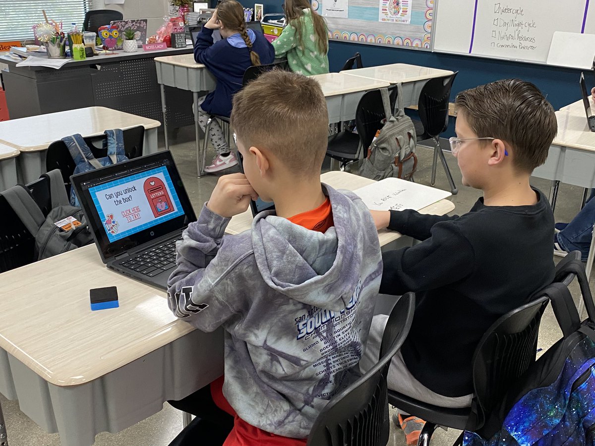 Mrs_Atkins's tweet photo. #TodayInComal I got to check out Mrs. Beam’s class doing digital breakouts @comalcreekes. The kids were hard at work and having a blast figuring things out! #GrowingGreatness with #ComalDL @ComalDL @PeggyHall_CISD @EricP_ComalDL @techylibrarian1 https://t.co/RhCH2gE2vs