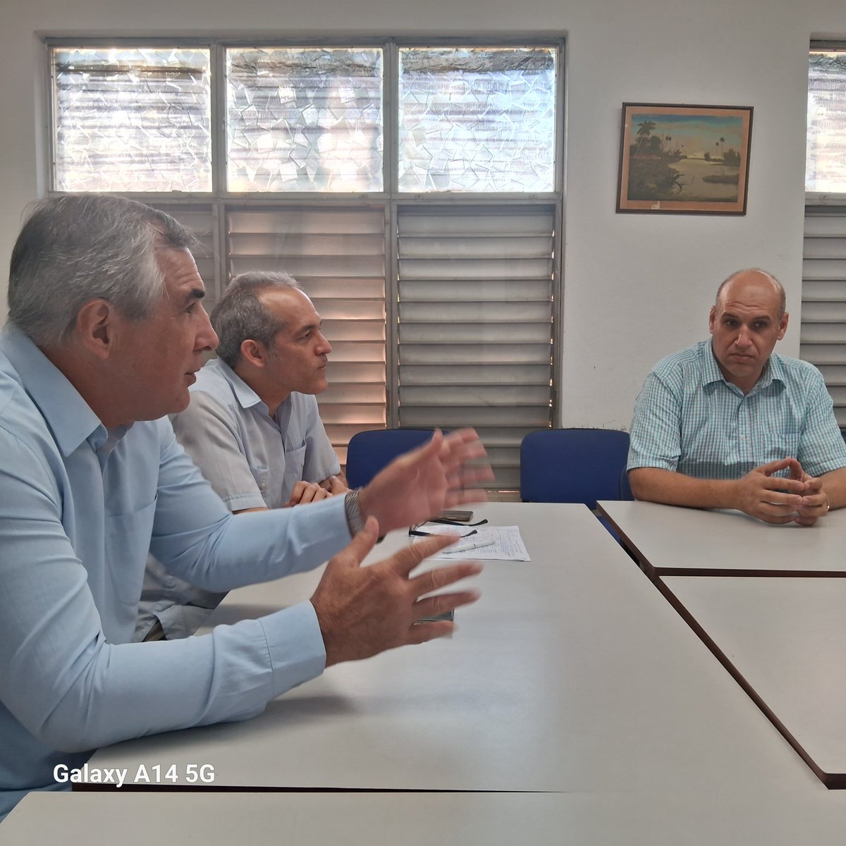 citmacuba's tweet photo. Llaman a Centro de Investigación de la Economía Mundial @CIEM_Cuba a avanzar en el proyecto para calcular el Índice Global de Innovación y otras prioridades en encuentro con vice primer ministro @EdMartDiaz @ArmandoRguezB @citmacuba @AxisCitma @YuryTriana2 @rpichsmadruga https://t.co/fT18Wdk0Ea