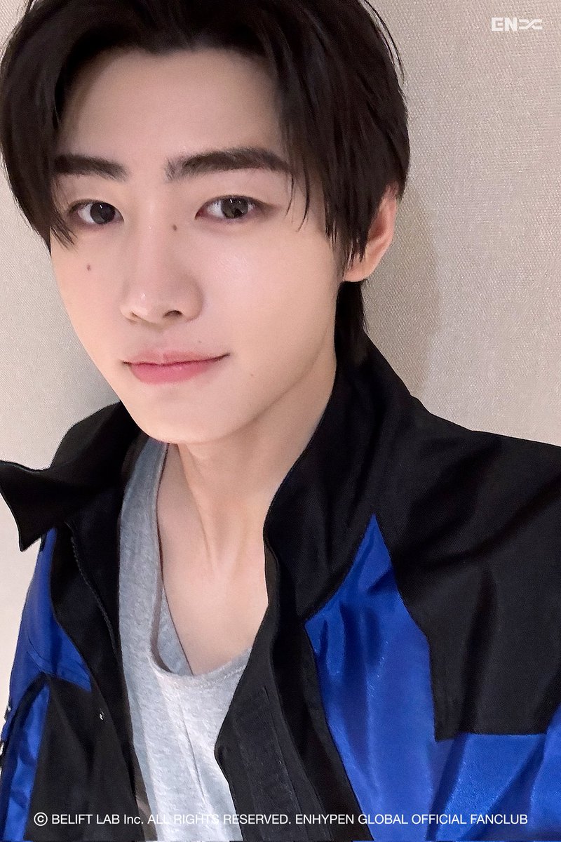 archiveofhoon's tweet photo. 📸 valentine's day selfie ♥︎ https://t.co/NAR4P8fefu