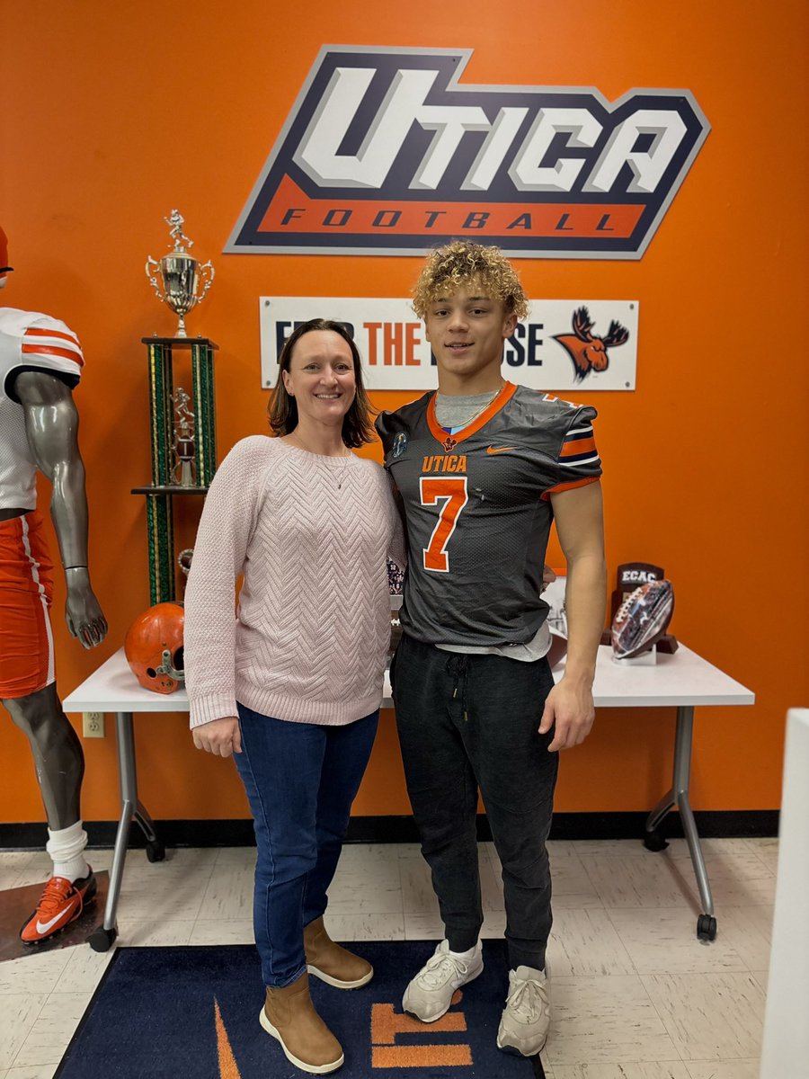 After a great visit with <a href="/Utica_Football/">Utica Football</a> and a talk with <a href="/CoachFaggiano/">Blaise Faggiano</a> and <a href="/coach_jmack/">Jamey McClendon</a> i’m thankful to receive an offer from Utica university.