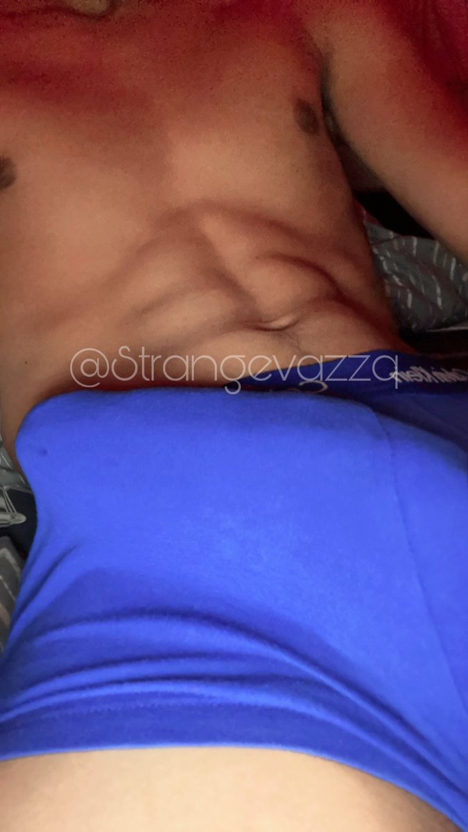 Strangevazq tweet media