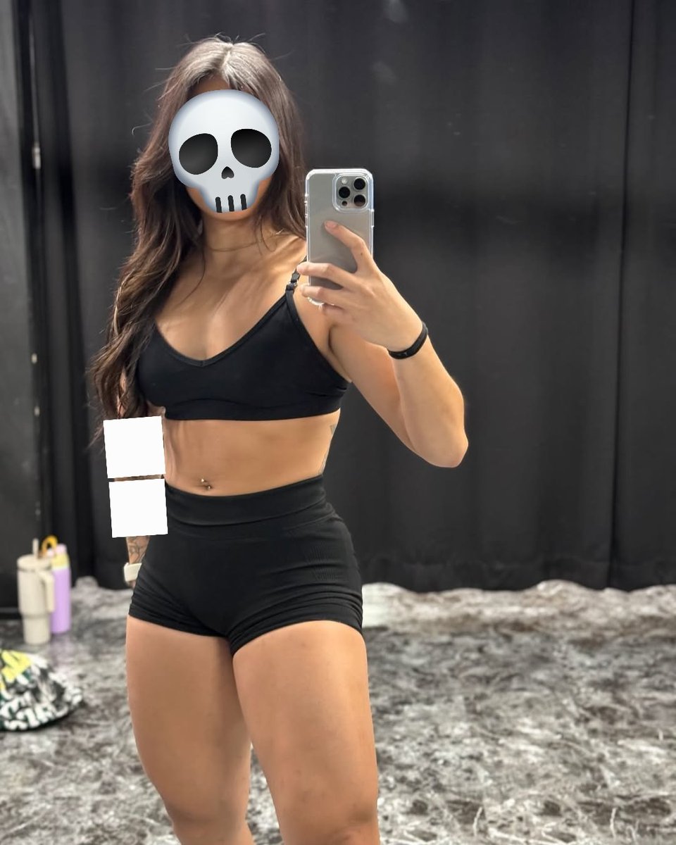 그냥 노예 tweet media