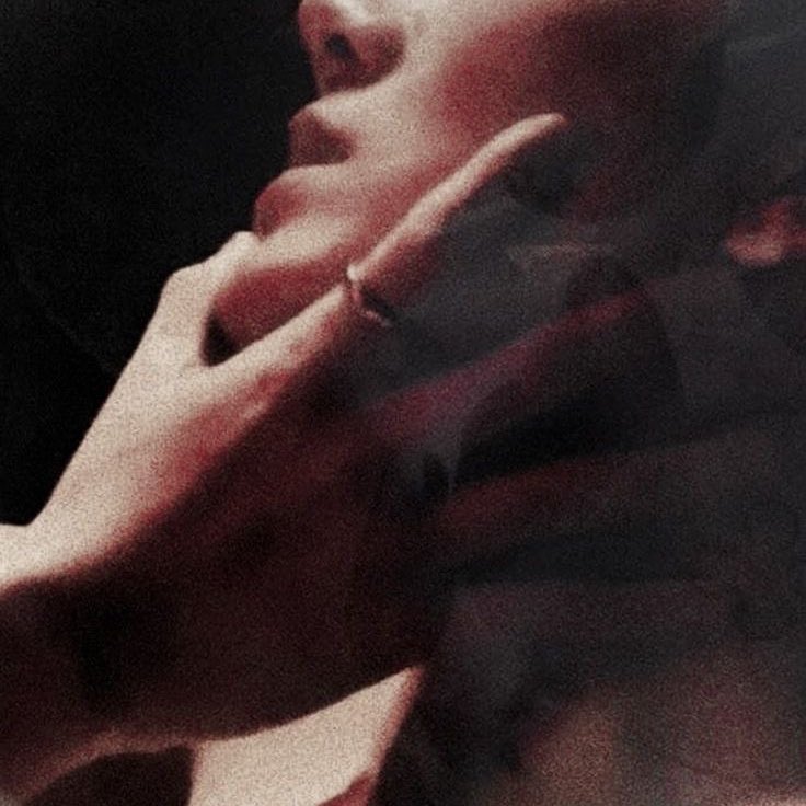 Beaggey's tweet image. ⓘ — S'habituer à être seul sans se soucier de savoir si vous serez avec quelqu'un dans le futur ou non n'est pas un gros problème. né sexy et perfectionniste, sans se soucier des demandes de pardon et d'excuses des autres.