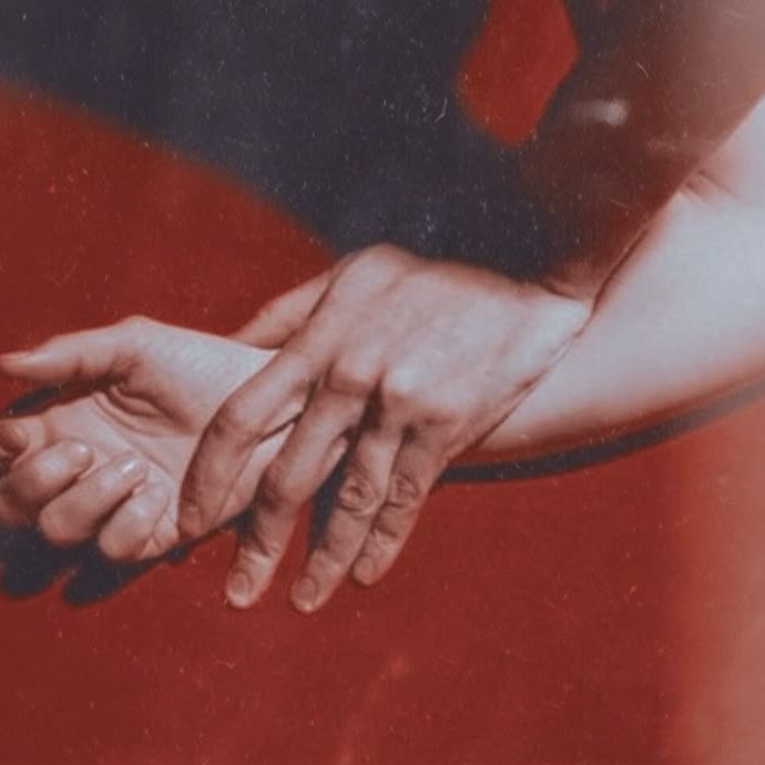 Beaggey's tweet image. ⓘ — S'habituer à être seul sans se soucier de savoir si vous serez avec quelqu'un dans le futur ou non n'est pas un gros problème. né sexy et perfectionniste, sans se soucier des demandes de pardon et d'excuses des autres.