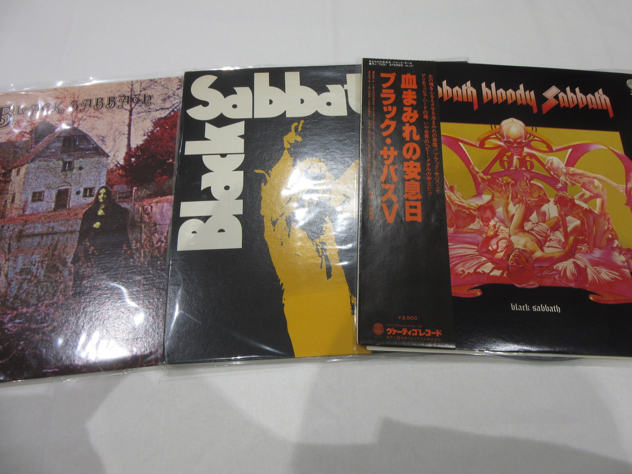 BLACK SABBATH レコード【特価】中古 ◇中古レコード[ブラック・サバス / 血まみれの安息日]（Sabbath