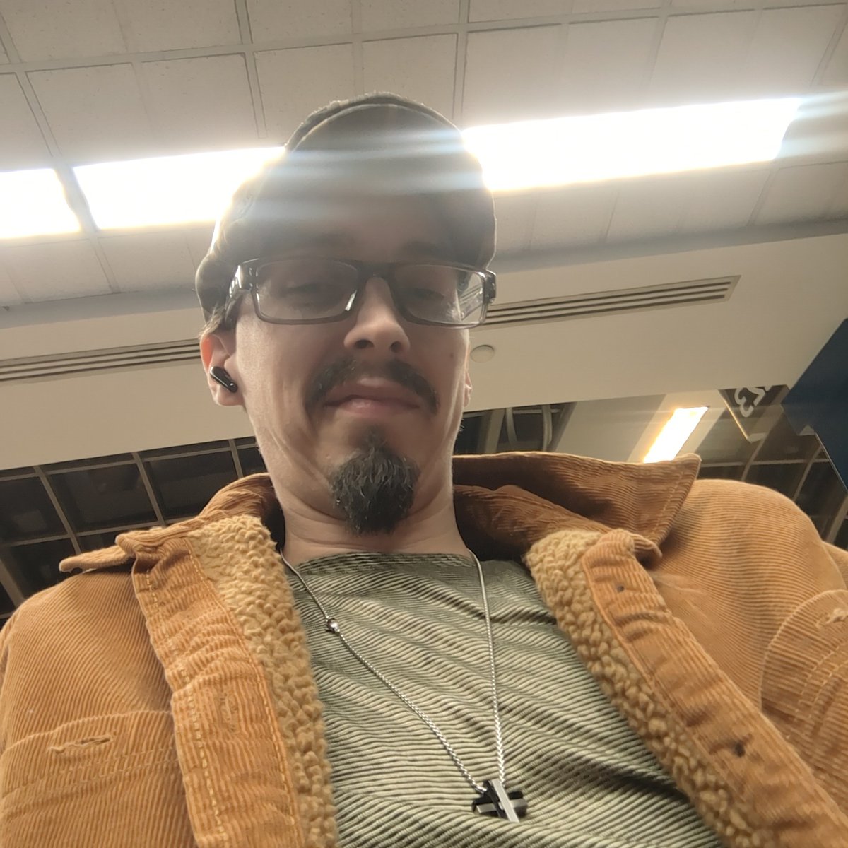 skrappjaw's tweet image. Waiting on my plane. @Timcast tomorrow w/@TheRealROMA_AK.

LETS GO!