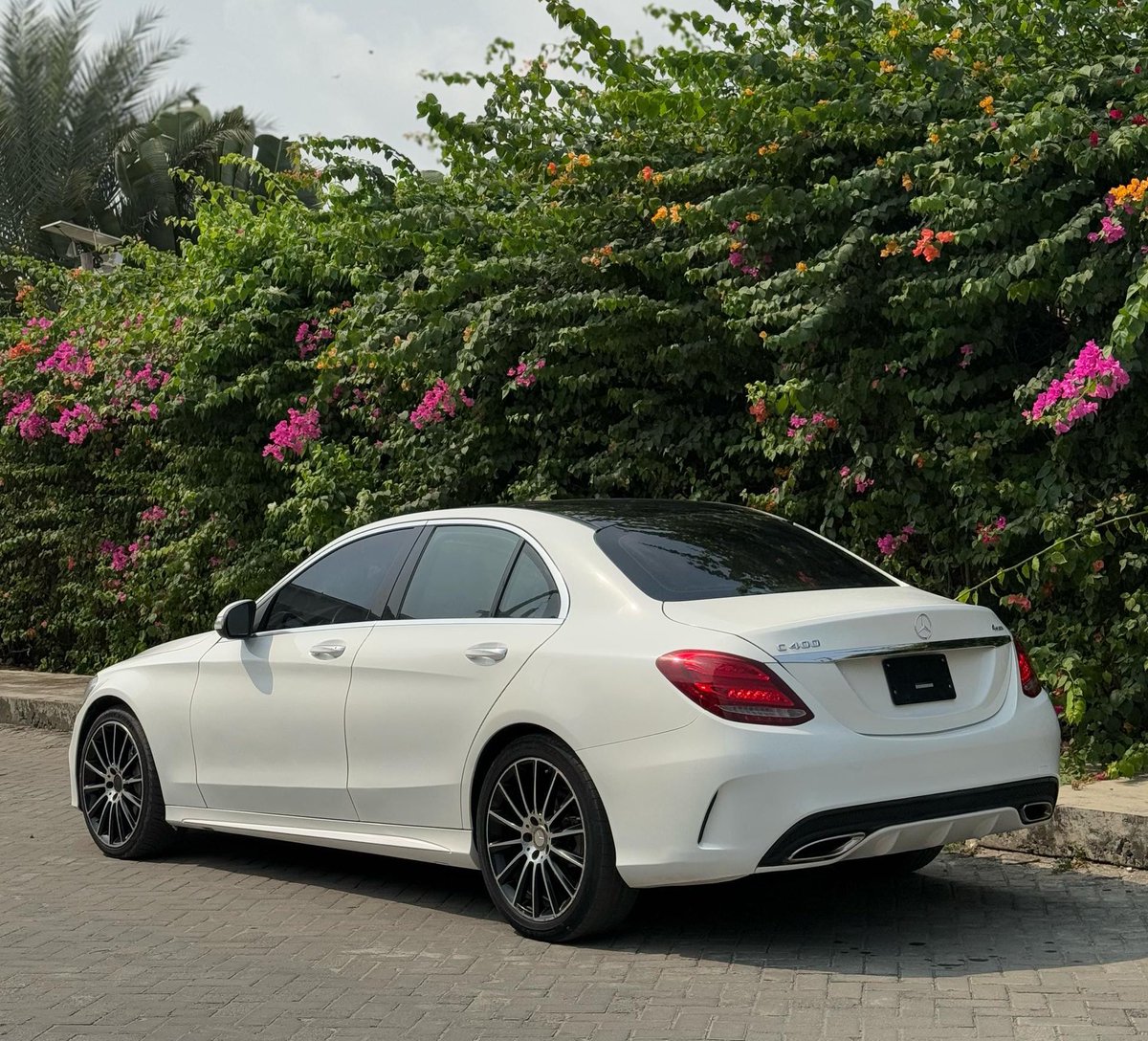 2016 Mercedes Benz C400 Pre-owned now available 
-White on Red Interior 
🏷️: N30 million ($19.5k)
Contact for details 📥