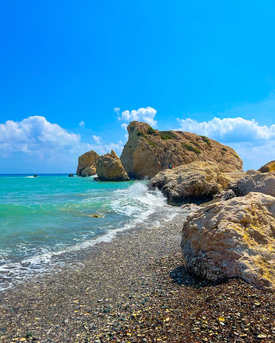 visitcyprus's tweet photo. Love is in the air… and by the sea! 💙 What better place to celebrate Valentine’s Day than at Petra tou Romiou, the legendary birthplace of Aphrodite, the goddess of love and beauty? 💕🌊  Tag your Aphrodite or Adonis and let’s spread some love today! 🏝️ 📷 IG chooseyourcyprus https://t.co/lMo4BMQFqD