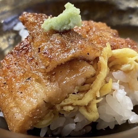 【飲食人大学🍣卒業生の活躍🎓】

寿司マイスター専科淡路島校7期卒業生の
武井輝さんにインタビュー🙌

寿司職人として、カナダで挑戦✈️
彼の決断と海外で働くリアルに迫ります😊

飲食人大学ホームページ内
【卒業生の声】にて公開中です
ぜひご覧ください👀
🔻
insyokujin.ac/pickup/5288/