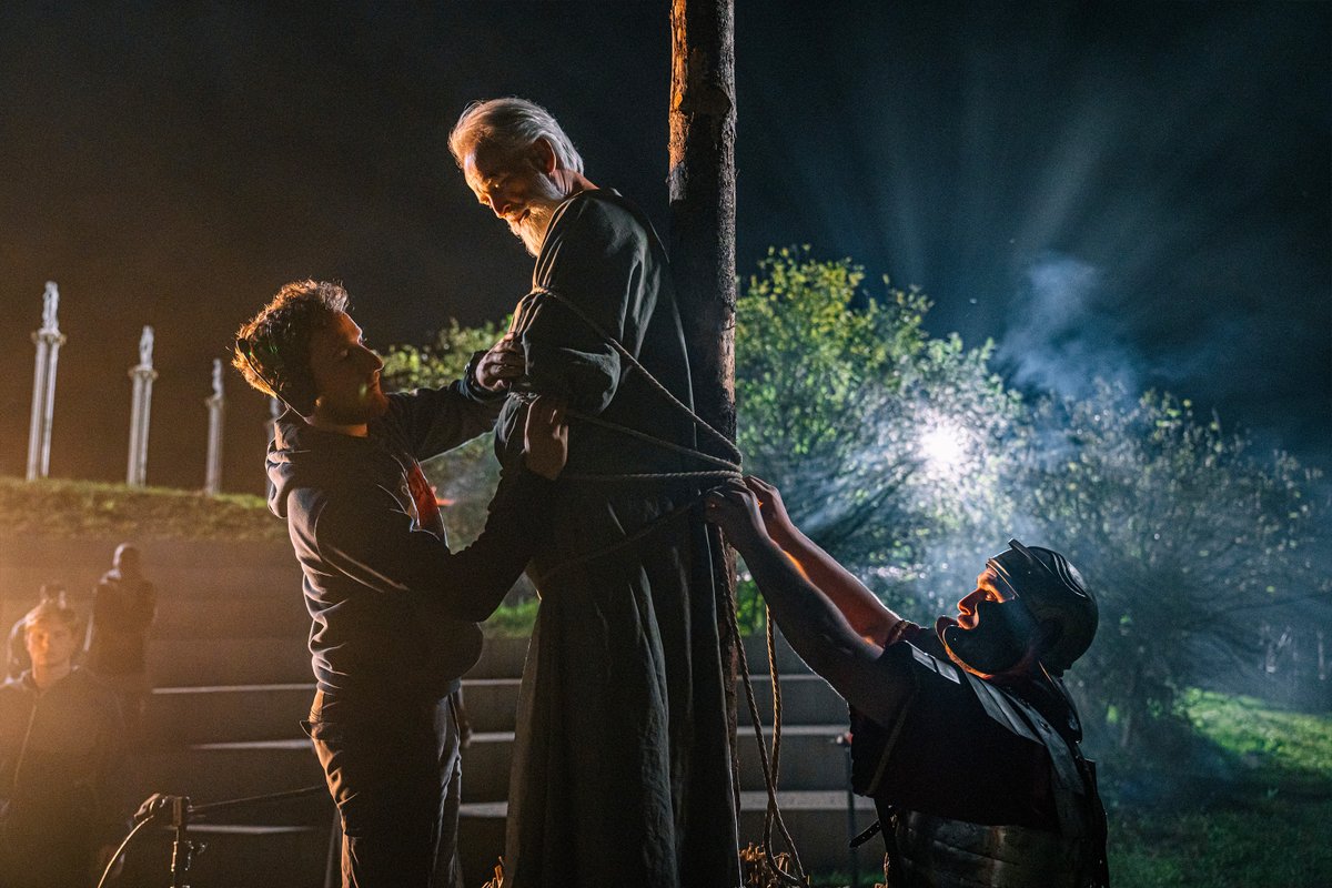 siposh's tweet photo. Včasih snemamo na ledenem jezeru, včasih pa se preselimo na ognjeno grmado. Ampak smo vedno dobro pripravljeni. 🧯🚒
.
.
#filmmaking #martyrs #polycarp https://t.co/0A6VHJBGrz