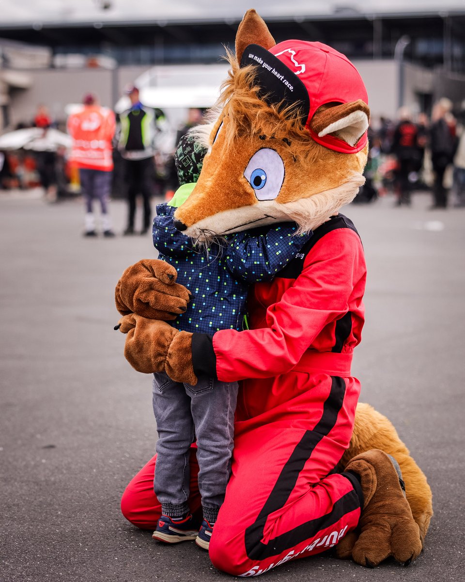 nuerburgring's tweet photo. Time for some #ringlove on Valentine's Day! 🤭💚

#HeartRace https://t.co/5CQG9vuZsG