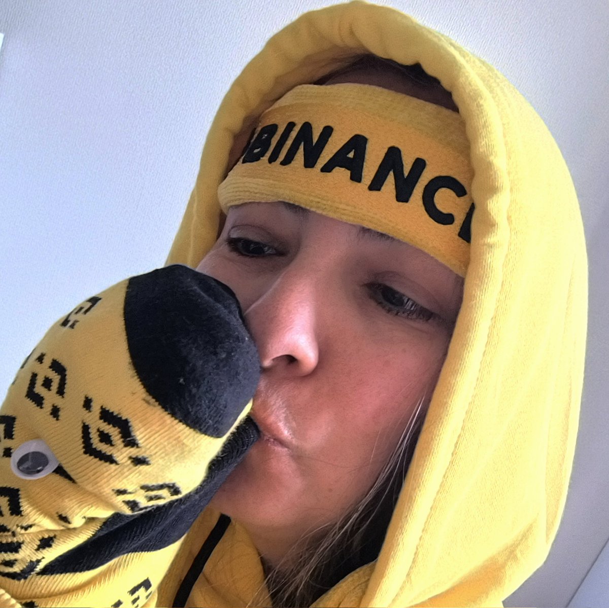 ChibiGuardians's tweet photo. π§¦π My crush? @Binance socks! ππ§¦
Giving them away as a @BinanceAngels ππΌ
π§¦π ΒΏMi crush? Β‘@BinanceEs socks! ππ§¦
Chibi regalito como Binance Angel ππΌ
#binancesocks π§¦π π§‘#binance π #sanvalentin
#DianaCupid π @dianabinance
#BinanceAngelValentine ππΌ
#γγ€γγ³γΉ https://t.co/CroecSsy9h