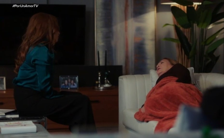 Mamá ya llegamos, mamá ve a tu cama,  la cena estuvo bien con el show de <a href="/AlevArslan_/">Alev Arslan Mx 🇲🇽</a> comentarios incómodos, risas fingidas, pero cumplimos con la misión y solo lo hicimos por <a href="/MxDoga/">Doga Korkmaz</a>  #PorUnAmorTV